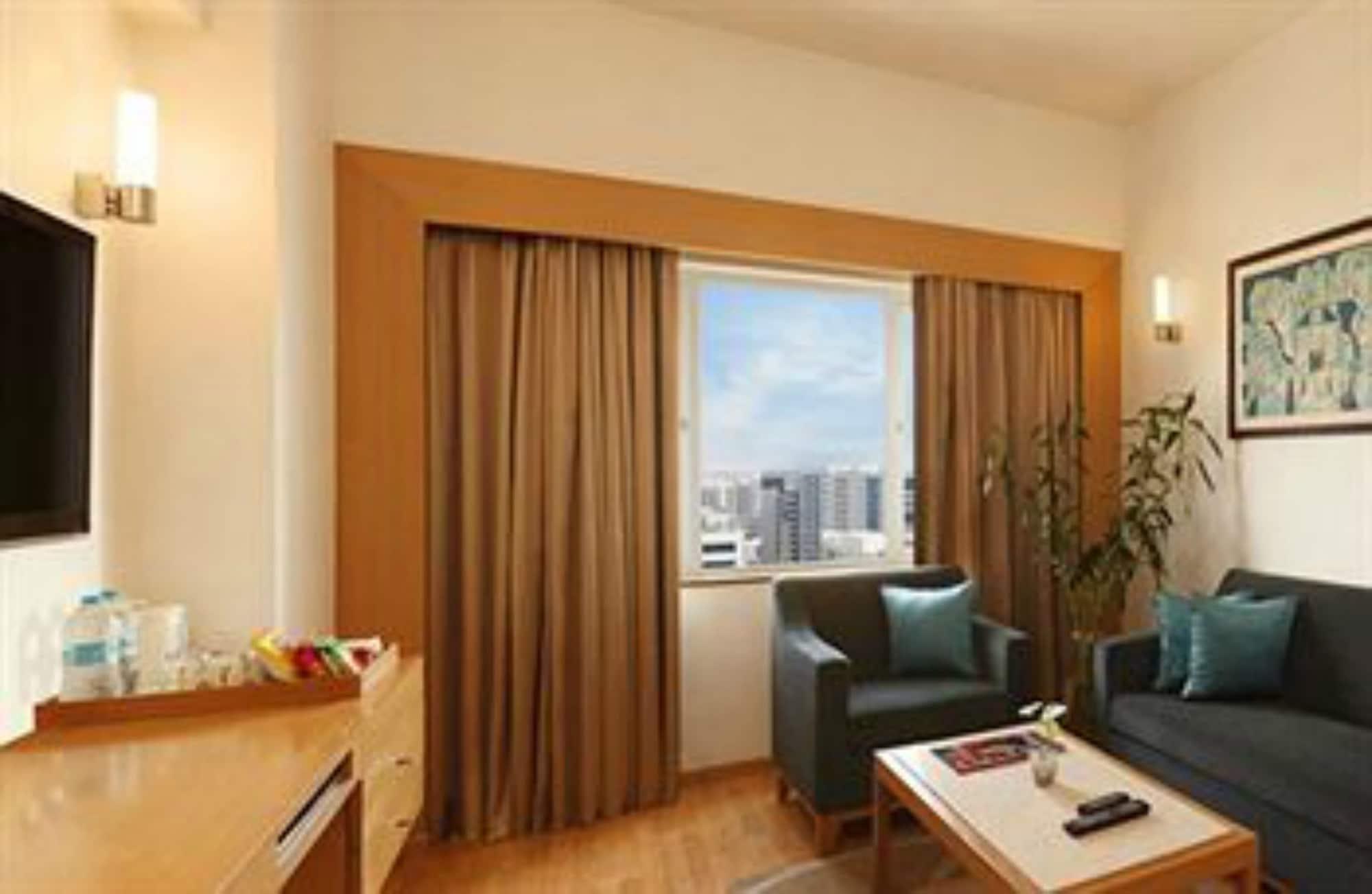 Lemon Tree Premier Hitec City Hyderabad Exterior foto